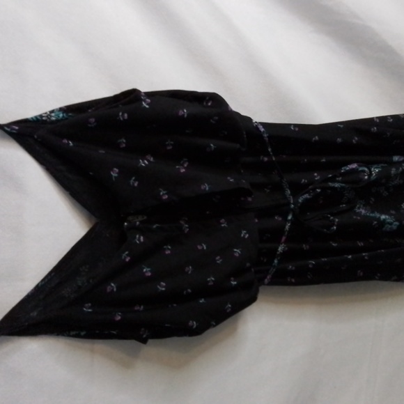 Floral Print Spaghetti Strap Dress - Picture 5 of 15